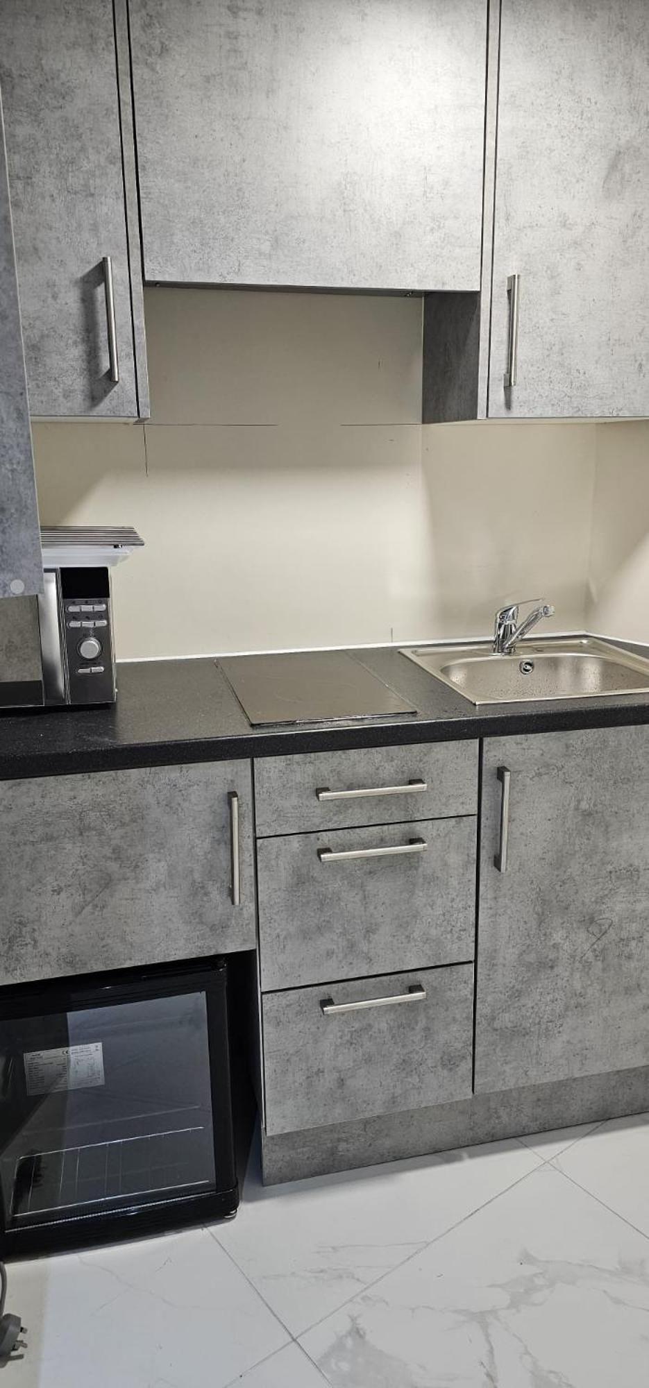 Cozy Studio Near To Tube Station Redbridge Exteriör bild