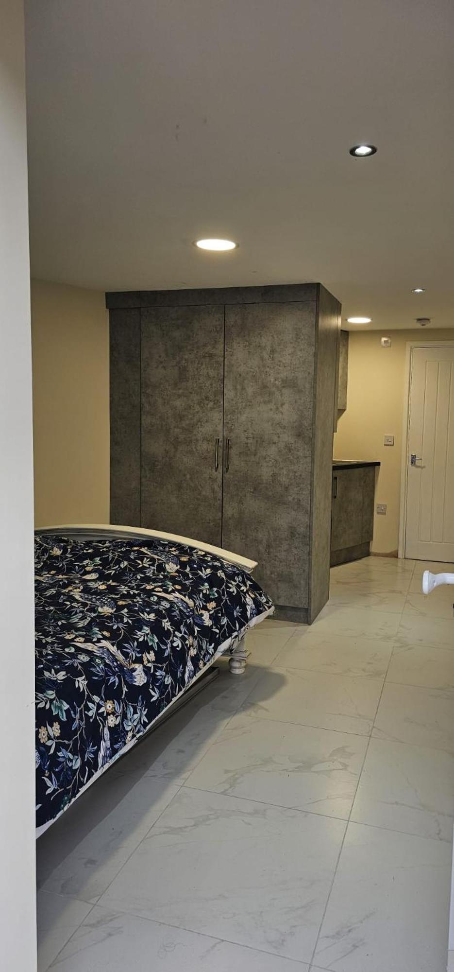 Cozy Studio Near To Tube Station Redbridge Exteriör bild